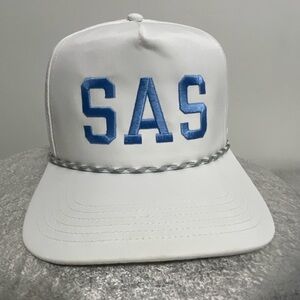Legacy “SAS 1952” White Snapback Hat unisex (B31)””✨